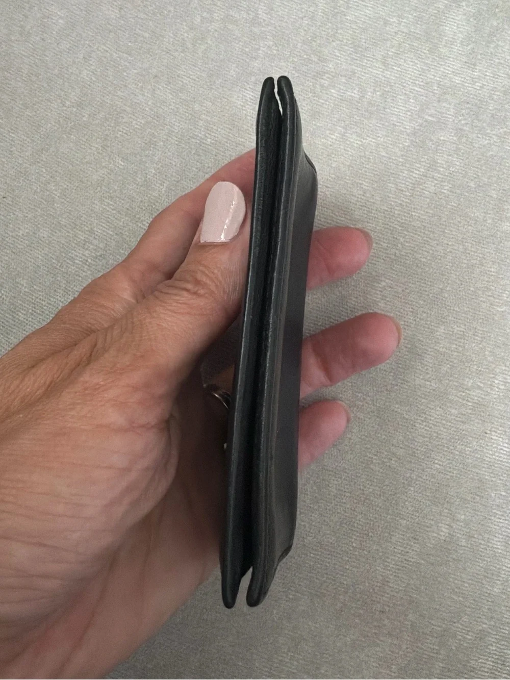 Tumi Black Leather Thin Bifold Credit Card Holder